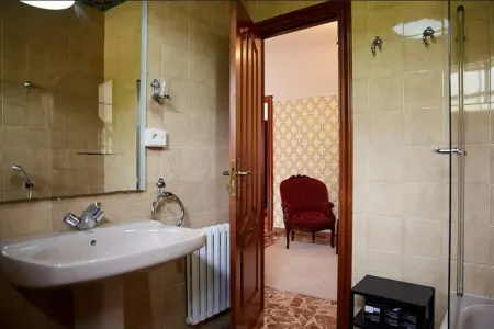 Villa Rosa- Luxury Singular, Villa à Padrón avec Piscine et Vue Montagne - Photo 26