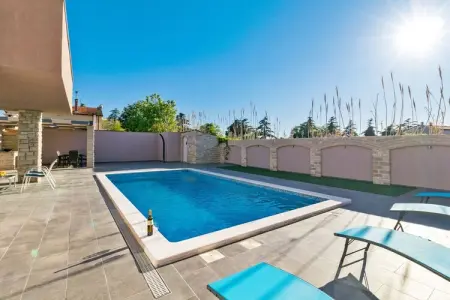 Beautiful Villa Philippo with Pool (publish), Villa relaxante à Pula avec piscine privée - Photo 1