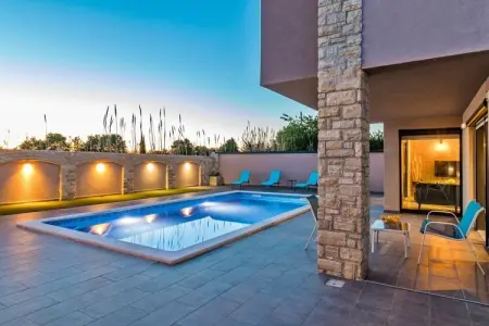 Beautiful Villa Philippo with Pool (publish), Villa relaxante à Pula avec piscine privée - Photo 10