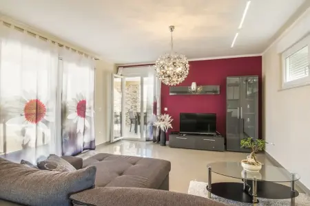 Villa Land with Private Pool, Spacieuse villa rurale avec piscine - Photo 1