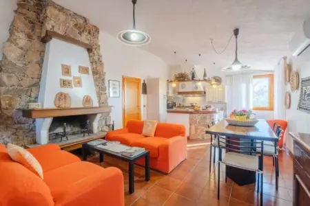 Casa Li Feruli, Maison de vacances relaxante à Isola Rossa - Photo 1