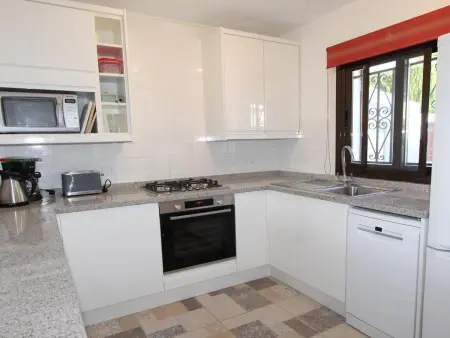 Charmante location avec piscine commune à 1 km de la plage à Moraira, pour 4 personnes - Photo 9