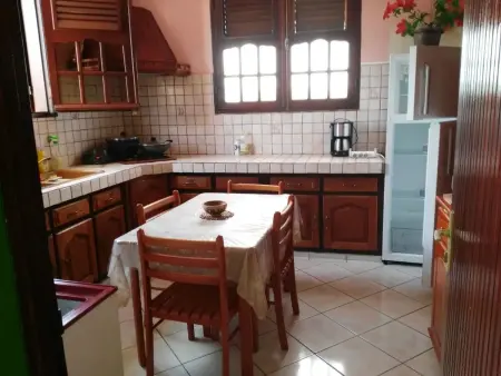 Appartement spacieux à Grand-Bourg de 90 m², Appartement 10 personnes à Grand Bourg - Photo 2