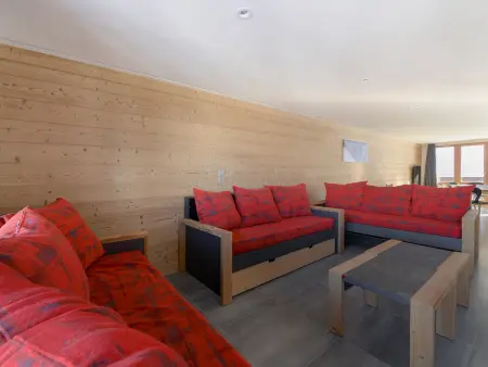 Appartement rénové près des pistes avec espace bien-être et parking - Photo 6