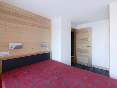 Appartement rénové 3 pièces, proche pistes, balcon, animaux admis - Photo 2