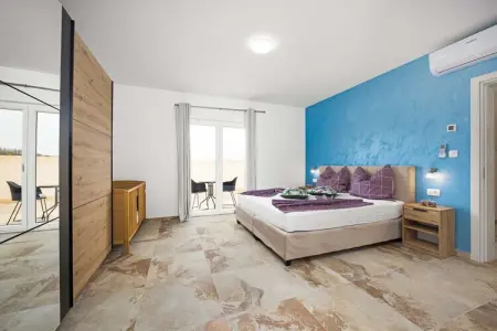 Villa Nur Amela with Pool, Jacuzzi, Darts, Villa de luxe à Pula avec piscine et jacuzzi - Photo 22