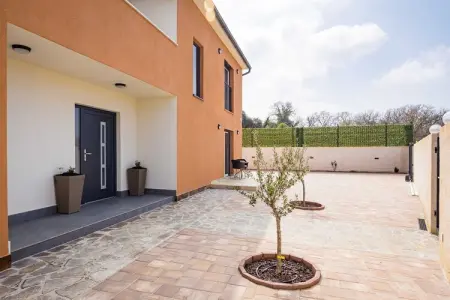 Villa Nur Amela with Pool, Jacuzzi, Darts, Villa de luxe à Pula avec piscine et jacuzzi - Photo 45