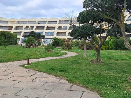 Studio cabine climatisé, piscine, parking, animaux admis, 350m plage - Photo 2