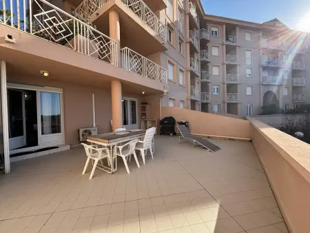 Appartement 3 pièces, 6 couchages, climatisé avec Wi-Fi, L'Île-Rousse - Photo 7