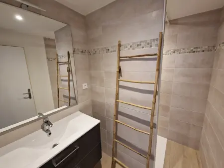Maison moderne pour 8 pers. à 600m de la plage avec grand jardin - Photo 4
