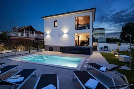 Villa Antares - Luxurious Vacation Oasis, Villa à Štinjan près de plage Hidrobaza - Photo 15
