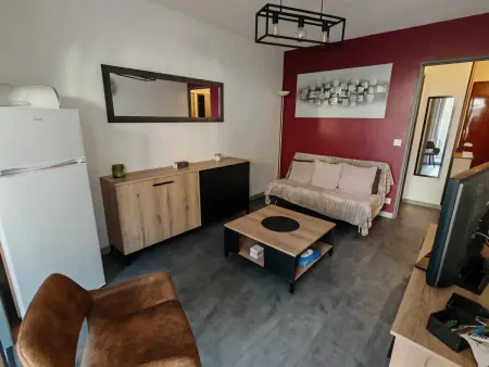 Appartement moderne 2 chambres, proche plage et parking privatif - Photo 4