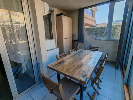 Appartement moderne 2 chambres, proche plage et parking privatif - Photo 11