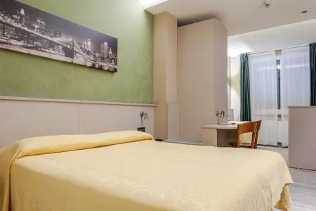 POSTA-31, Hôtel 3 Confort et Sérénité au cœur de Vintimille - Photo 1
