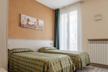 POSTA-36, Hôtel 3 Confort et Sérénité au cœur de Vintimille - Photo 1