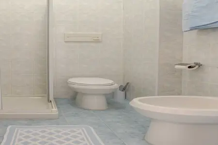 POSTA-9, Hôtel 3 Chambres Cosy pour un Séjour Unique - Photo 6