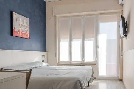 POSTA-16, Hôtel 3⭐Séjour confortable à Vintimille - Photo 1