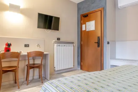 POSTA-35, Hôtel 3 Confort et Sérénité au cœur de Vintimille - Photo 31