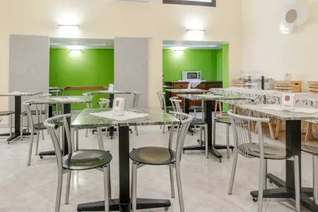 POSTA-14, Hôtel 3⭐Confort et sérénité au cœur de Vintimille - Photo 4