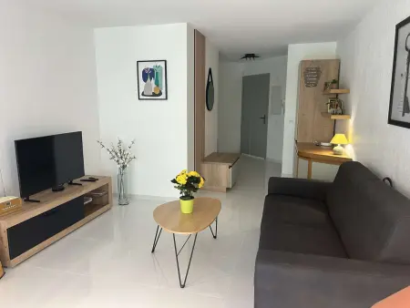 Appartement moderne à Saint-Raphaël, 2 chambres - Photo 2