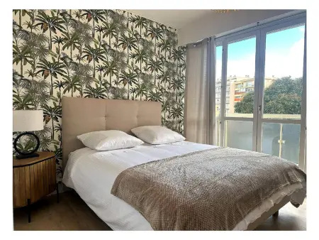 Appartement rénové à Juan les Pins avec parking - Photo 4
