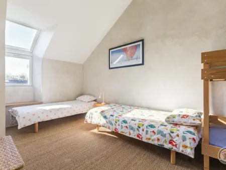 Maison lumineuse proche Granville, avec jardin et terrasse en bois - Photo 8