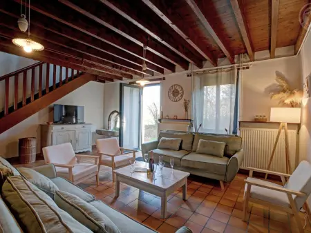 Gîte charme 12/14 pers avec piscine et jeux à Saint-Priest-la-Prugne - Photo 3