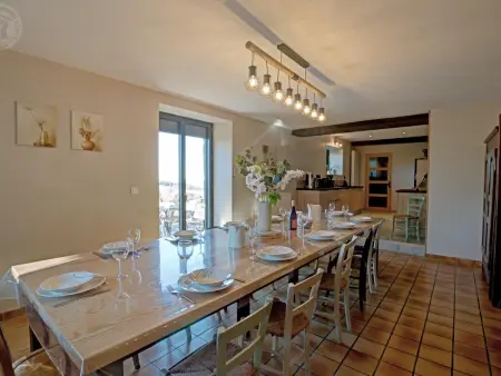 Gîte charme 12/14 pers avec piscine et jeux à Saint-Priest-la-Prugne - Photo 6