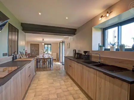 Gîte charme 12/14 pers avec piscine et jeux à Saint-Priest-la-Prugne - Photo 9