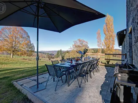 Gîte charme 12/14 pers avec piscine et jeux à Saint-Priest-la-Prugne - Photo 11