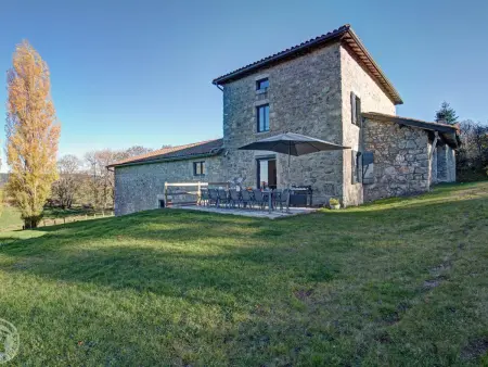 Gîte charme 12/14 pers avec piscine et jeux à Saint-Priest-la-Prugne - Photo 14