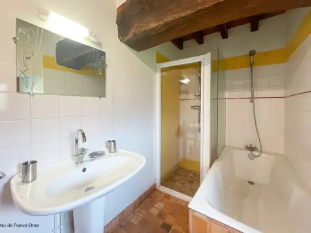 Maison de charme avec jardin et WIFI inclus, Gite 6 personnes à Passais - Photo 15