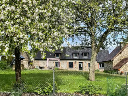 Maison de charme avec jardin et WIFI inclus, Gite 6 personnes à Passais - Photo 16