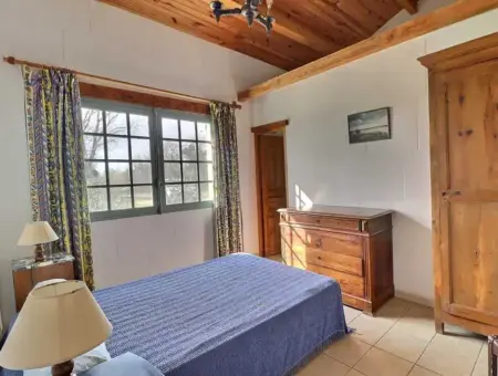 Charmant appartement en Camargue avec piscine partagée - Photo 4