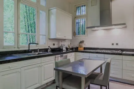 NB-11-CHAUVEAU-RP, Maison de maître avec piscine - 5 chambres/10 pièces - Neuilly - Photo 2