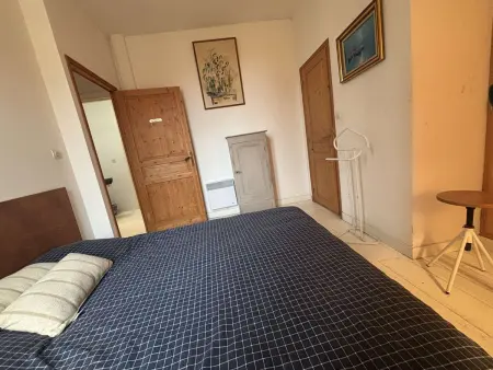 Charmante maison 6 pièces, cour privée, proche plage - Photo 13