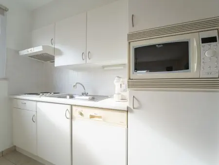 Appartment with beach cabine and parking, Appartement 4 personnes à De Haan - Photo 11
