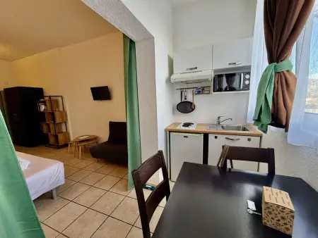 Studio cosy à Saint-Florent avec piscine et climatisation - Photo 6