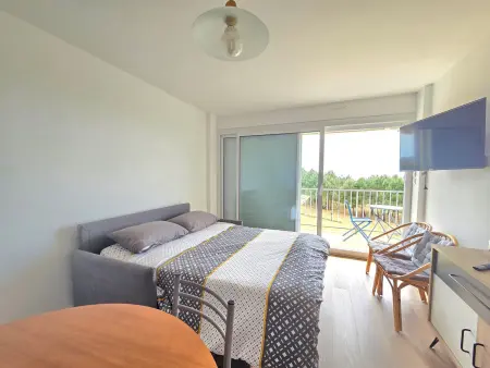 Appartement rénové pour 4 pers., vue mer, salle de jeux et parking inclus - Photo 4