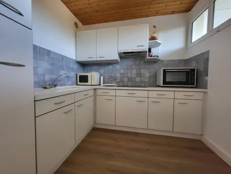 Appartement rénové pour 4 pers., vue mer, salle de jeux et parking inclus - Photo 8