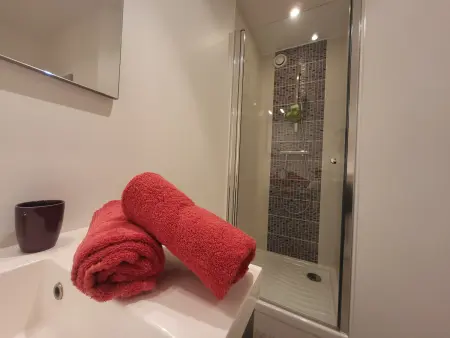 Appartement rénové pour 4 pers., vue mer, salle de jeux et parking inclus - Photo 15
