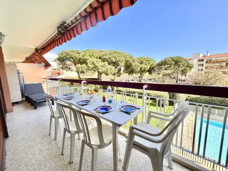 Appartement 3 pièces à Fréjus avec piscine partagée, près du centre - Photo 14
