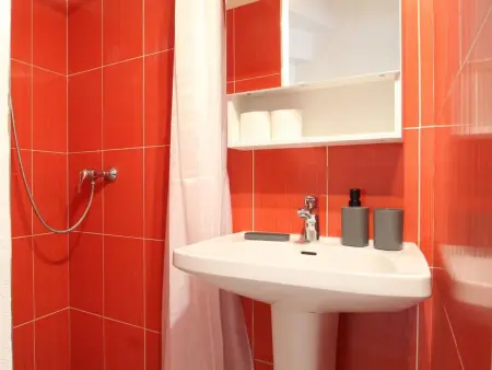 Charmante Maison à Montfarville avec Parking et Wifi, Animaux Bienvenus - Photo 8