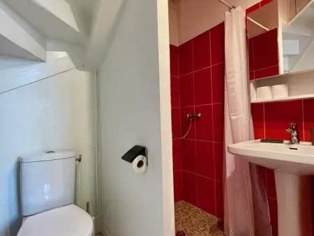 Charmante Maison à Montfarville avec Parking et Wifi, Animaux Bienvenus - Photo 9