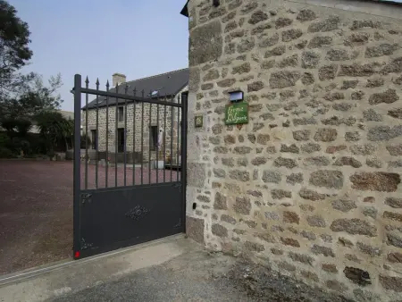 Charmante Maison à Montfarville avec Parking et Wifi, Animaux Bienvenus - Photo 14