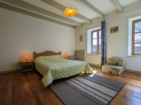 Gîte restauré avec grand terrain clos, salle de jeux, proche du Puy en Velay et Chavaniac-Lafayette - Photo 7