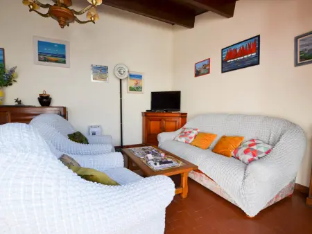 Villa 3 Pièces à 150m de la Mer avec Patio et Parking - Photo 3