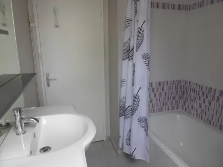 Villa 3 Pièces à 150m de la Mer avec Patio et Parking - Photo 8
