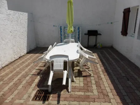 Villa 3 Pièces à 150m de la Mer avec Patio et Parking - Photo 10