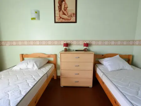Villa 3 Pièces à 150m de la Mer avec Patio et Parking - Photo 11